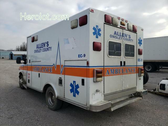 null white cutaway diesel 1FDWE35P96HA65776 photo #4