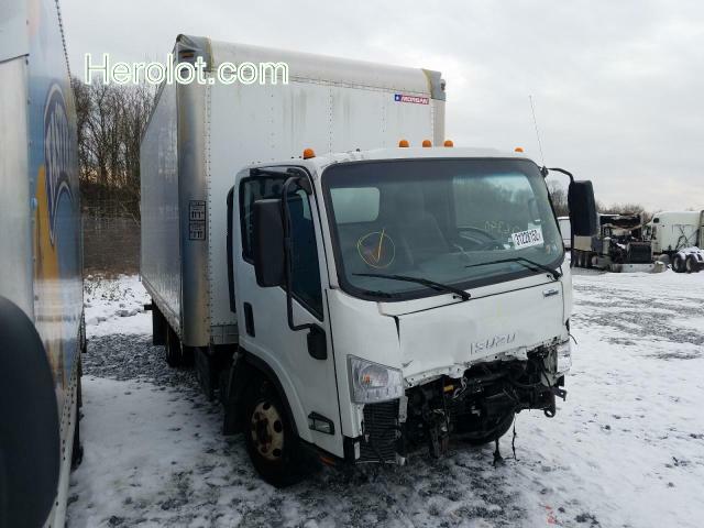 null white  diesel JALC4W16XH7000449 photo #1