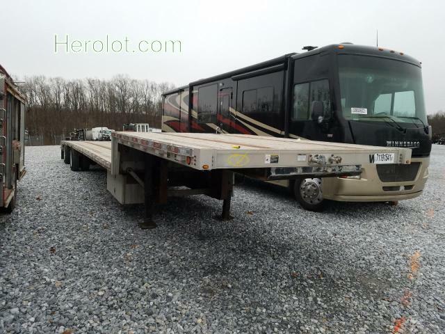 null silver   4WWFGB0N2CN618228 photo #1