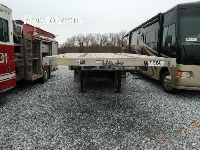null silver   4WWFGB0N2CN618228 photo #3