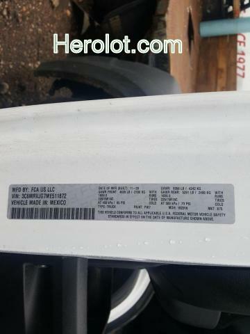 null white  flexible fuel 3C6MRVJG7ME511872 photo #3