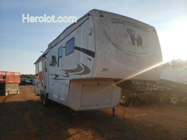 null white   4X4FCRF268S200759 photo #1
