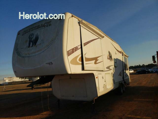 null white   4X4FCRF268S200759 photo #4
