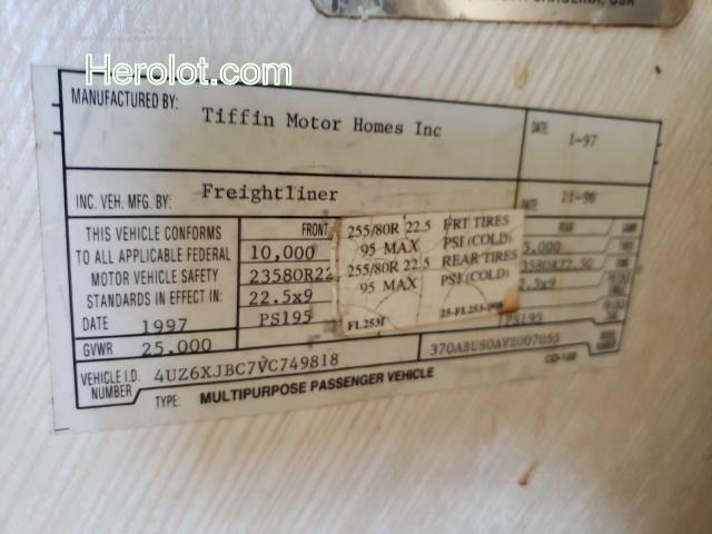 null white  diesel 4UZ6XJBC7VC749818 photo #3