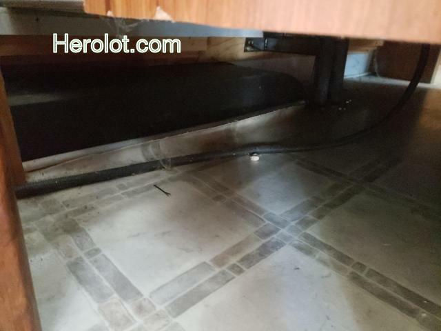 null white   1SN200M283F001069 photo #3