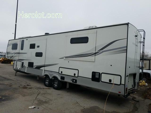 null white   4YDFM0T24N4701035 photo #4