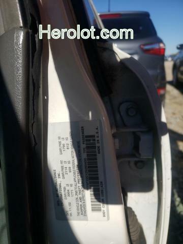 null white sedan 4d gas 1YVGF22C125295450 photo #3