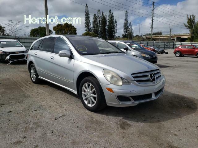 null silver 4dr spor gas 4JGCB65E77A038971 photo #1