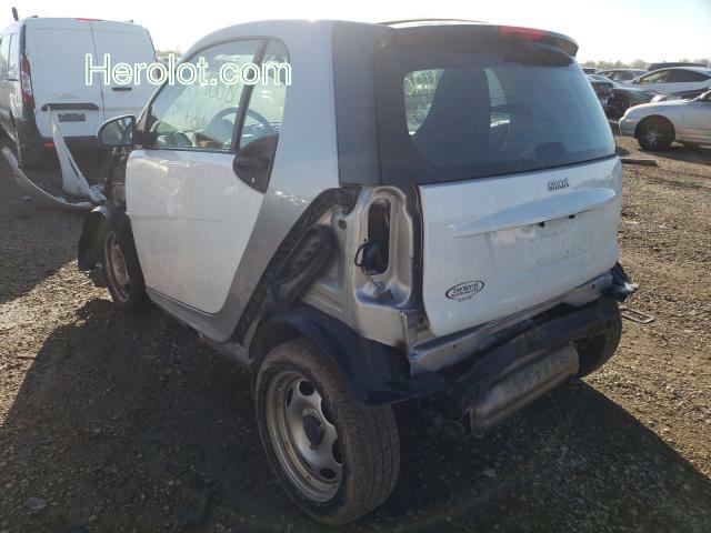null silver  gas WMEEJ3BA3DK625935 photo #4
