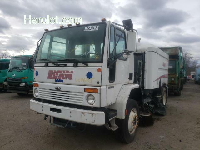 STERLING TRUCK SC 8000 2005 white tilt cab diesel  39634112 49HAADBVX5DV11036 49HAADBVX5DV11036 photo #4