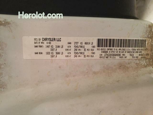 null white 4dr ext gas 1Z7HC22K58S609206 photo #3