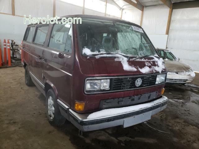 null maroon  gas WV2YB0259LH013133 photo #1