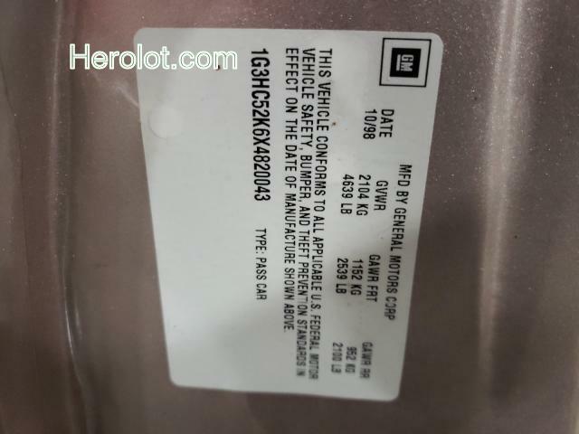 null beige  gas 1G3HC52K6X4820043 photo #3