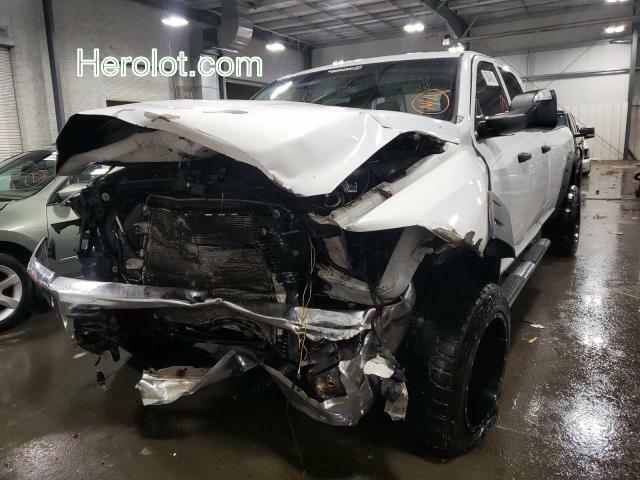 null white  diesel 3D73Y3CL6BG529759 photo #4