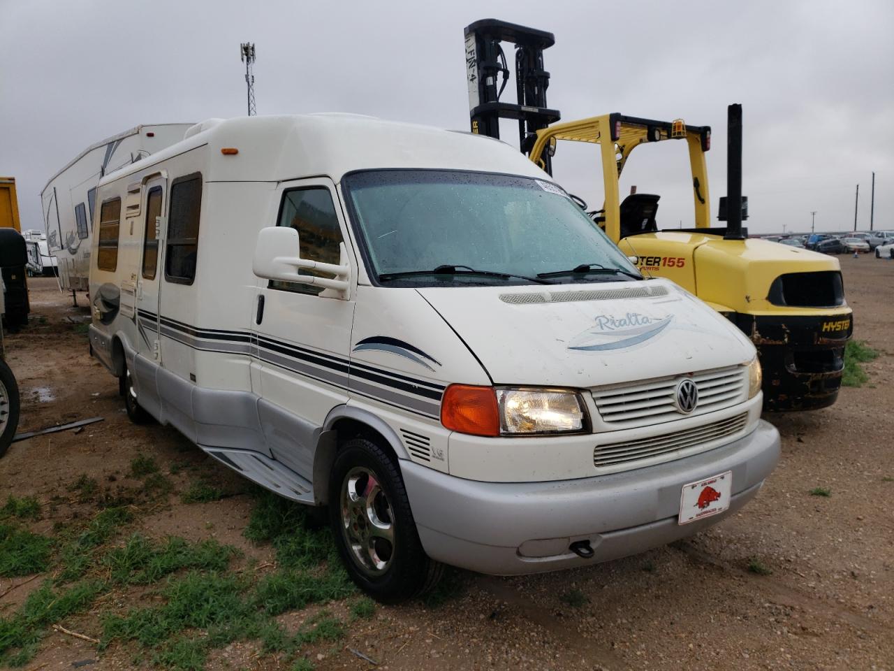 WINNEBAGO MOTORHOME 2003 two tone  gas  46557982 WV3AB47033H002842 WV3AB47033H002842 photo #1