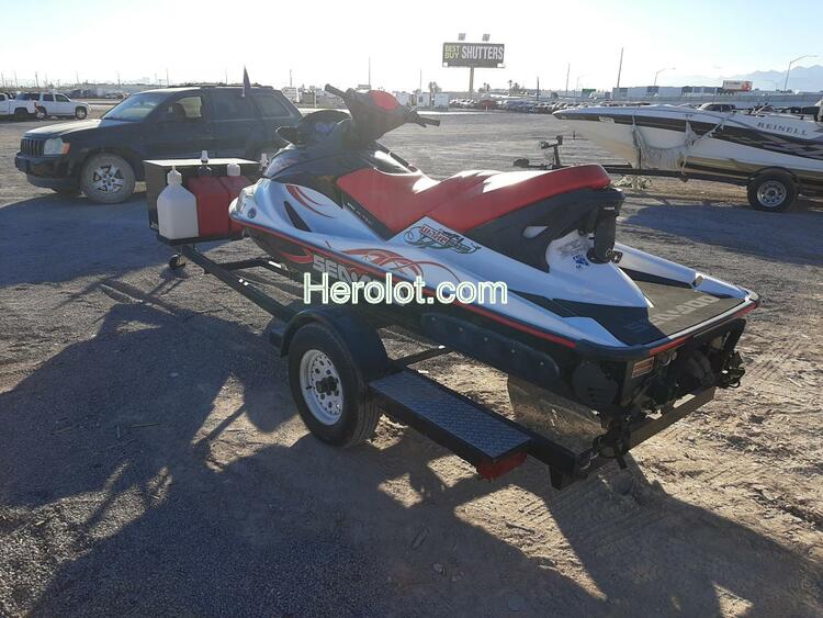 BOMBARDIER SEADOO 2008 red    31772232 YDV28972E808 YDV28972E808 photo #4