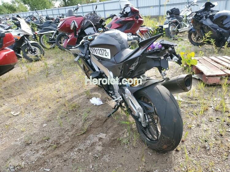 APRILIA RSV4 1100 2019 black    57812372 ZD4KEUA04KS000112 ZD4KEUA04KS000112 photo #4