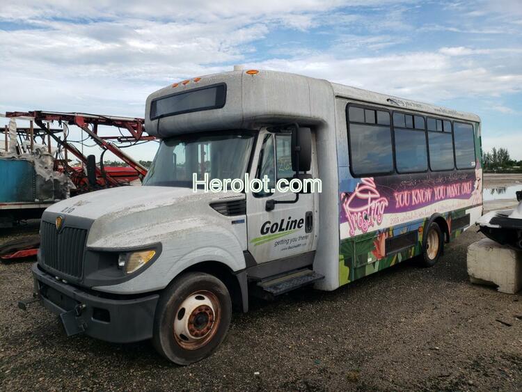 IC CORPORATION 3000 AC 2013 two tone bus diesel 5WEXWSKK4DH383663 photo #3