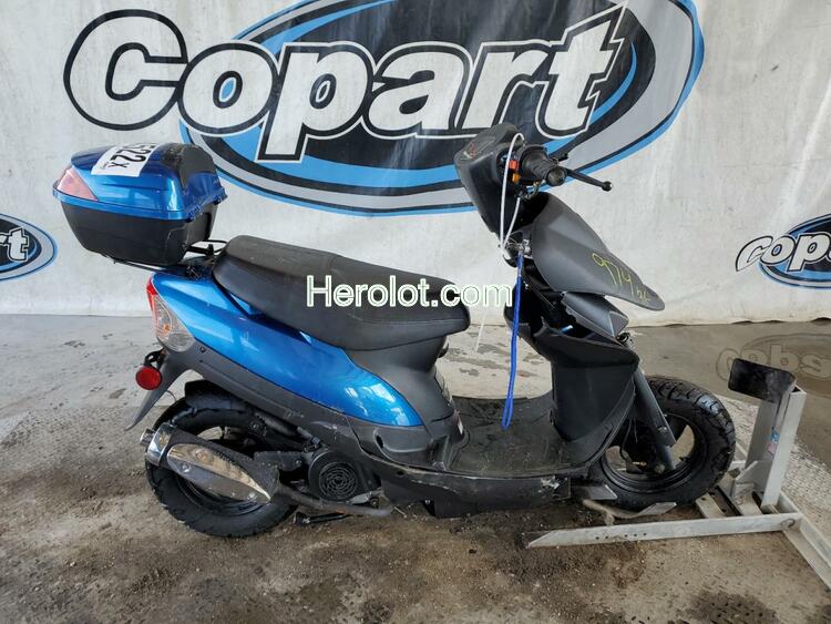 ZHEJ SCOOTER 2022 blue    59364522 L9NTCBAE5N1301084 L9NTCBAE5N1301084 photo #1