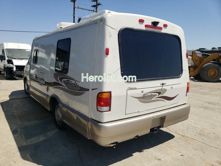 VOLKSWAGEN EUROVAN 2001 cream cutaway gas  56357962 WV3AB47071H104741 WV3AB47071H104741 photo #4