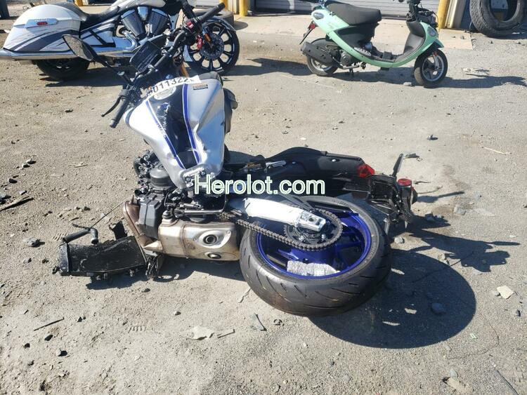 YAMAHA MT09 D 2022 blue  gas  55011322 JYARN72E7NA000858 JYARN72E7NA000858 photo #4