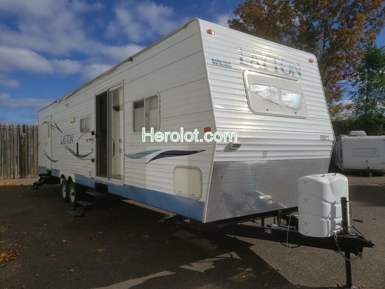 SKYLINE TRAILER 2007 white    62060172 1SE900R267F000449 1SE900R267F000449 photo #1