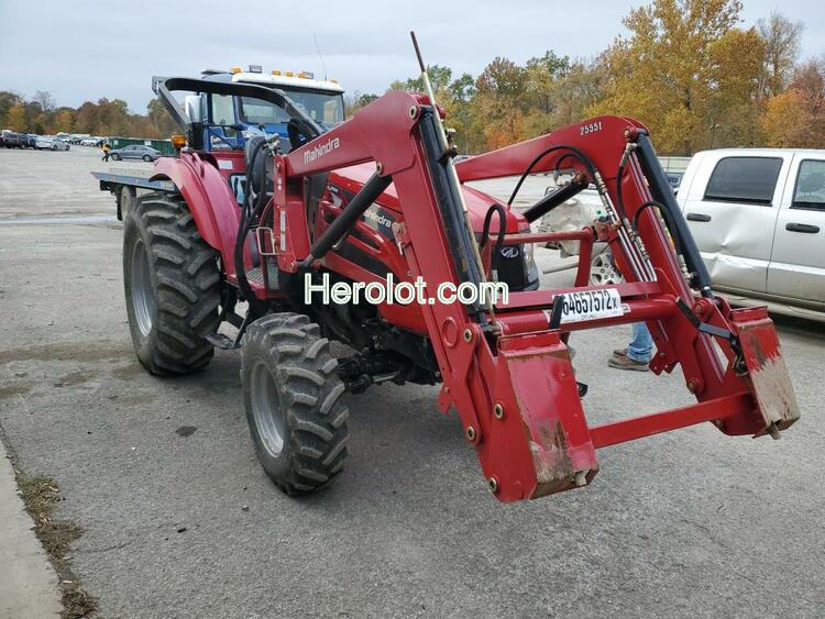 MAHINDRA AND MAHINDRA TRACTOR 2019 red    64657572 55GRK01072 55GRK01072 photo #1