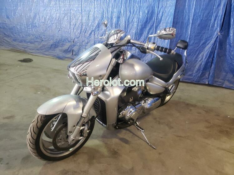 SUZUKI M109R / VZ 2006 silver road/str gas  63362822 JS1VY53A362105204 JS1VY53A362105204 photo #3