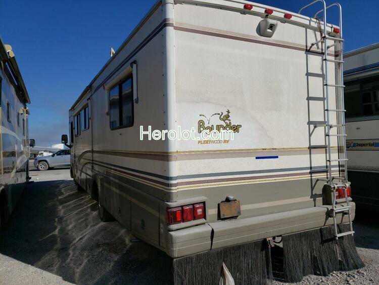 BOUN MOTORHOME 2000 white  gas  63951882 1FCNF53S7Y0A02788 1FCNF53S7Y0A02788 photo #4