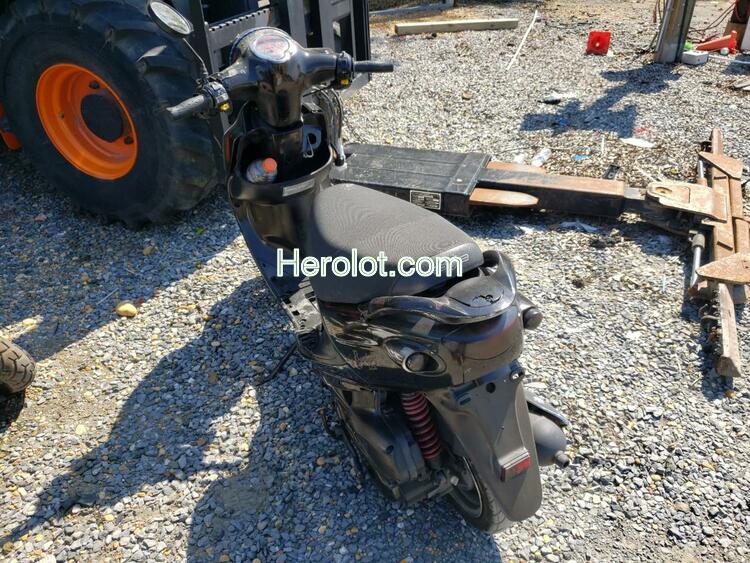 GENUINE SCOOTER CO. BUDDY 125 2017 black  gas  52000512 RFVPAC200H1018276 RFVPAC200H1018276 photo #4