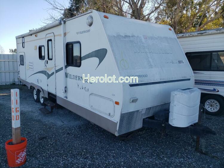 FLEETWOOD TRAILER 2005 white    35237372 1ED2B292651599044 1ED2B292651599044 photo #1