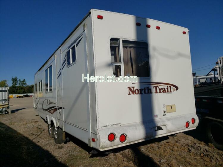 NORT TRAVEL TRA 2010 white    60601232 5SFNB3522AE208703 5SFNB3522AE208703 photo #4