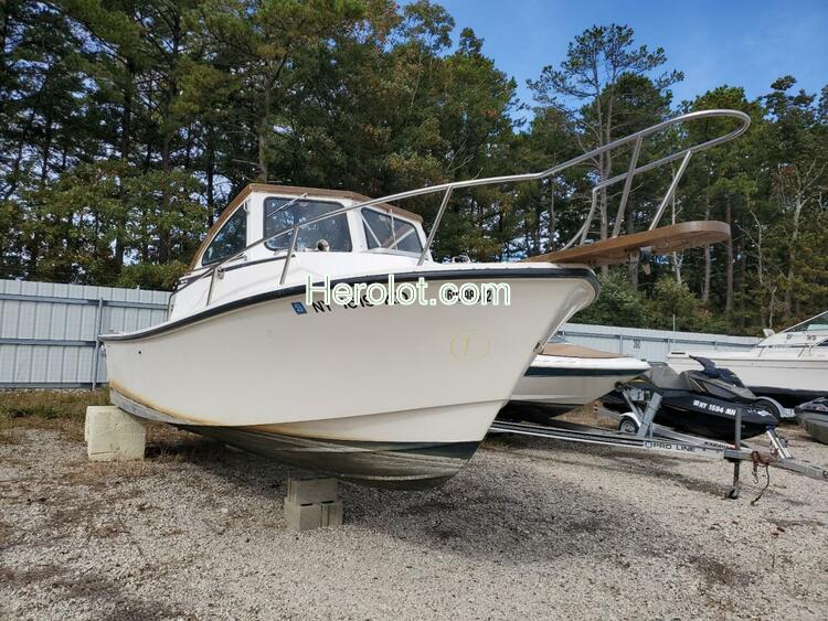 STNG BOAT 1992 white    60298562 PSW23224C292 PSW23224C292 photo #1