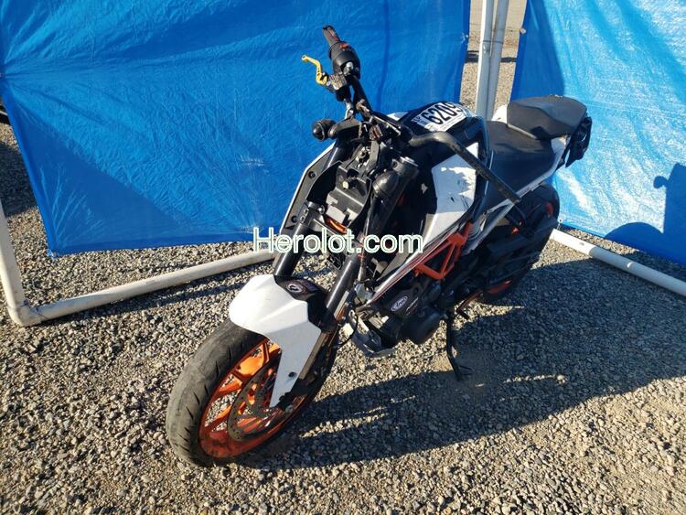 KTM 390 DUKE 2019 two tone  gas  62093752 MD2JPJ405KC216129 MD2JPJ405KC216129 photo #3