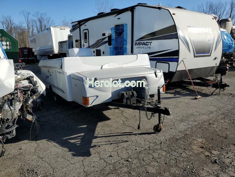 FLEE TRAILER 2006 white    66105122 4CE681H1167288742 4CE681H1167288742 photo #1