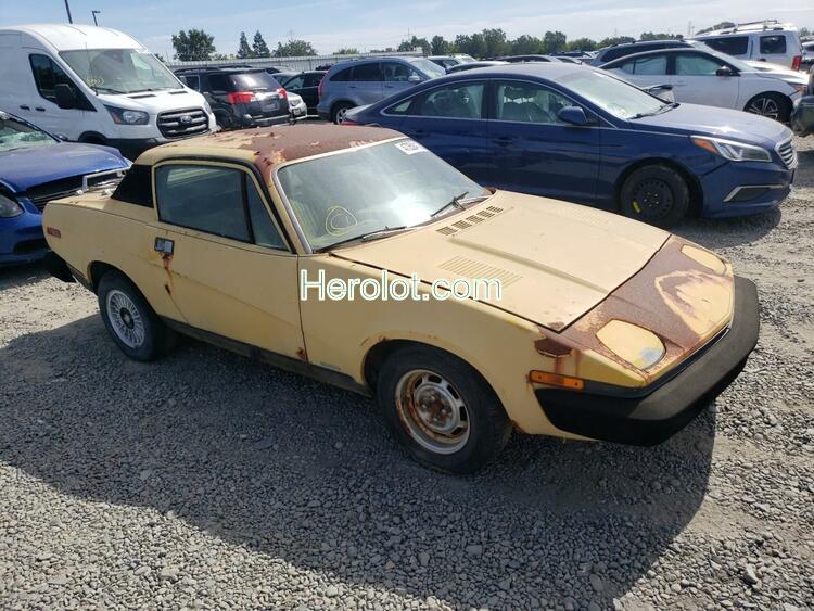 TRIUMPH CAR TR-7 1976 yellow    47350412 ACL033609UC ACL033609UC photo #1