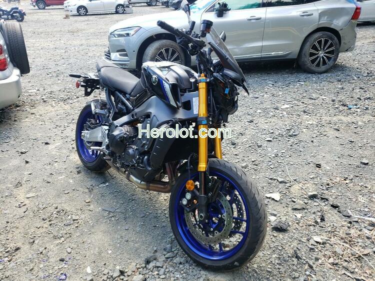 YAMAHA MT09 D 2021 black  gas  53929052 JYARN72E9MA000455 JYARN72E9MA000455 photo #1