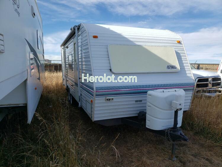 FLEETWOOD RV 1999 white    65756632 1EC1B2522X0914386 1EC1B2522X0914386 photo #1