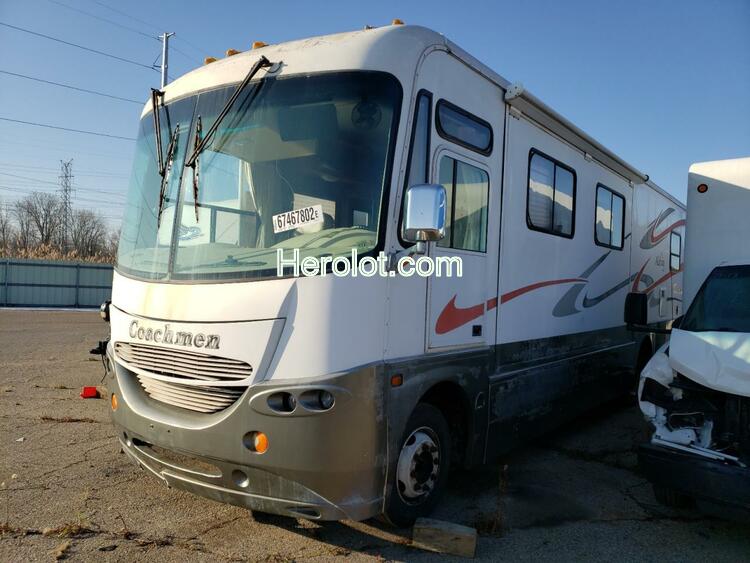 COACH MOTOR HOME 2003 white  gas  67467802 5B4MP67G033363166 5B4MP67G033363166 photo #3