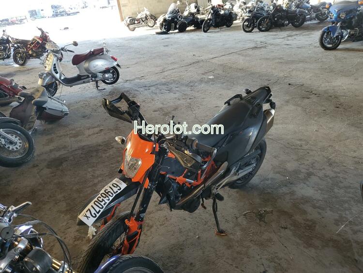 KTM 690 SMC R 2021 orange  gas  67965072 VBKLSV40XMM711720 VBKLSV40XMM711720 photo #3