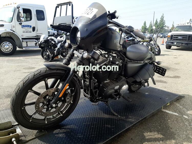 HARLEY-DAVIDSON XL883 IRON 2017 black  gas  61702172 1HD4LE233HC438260 1HD4LE233HC438260 photo #3