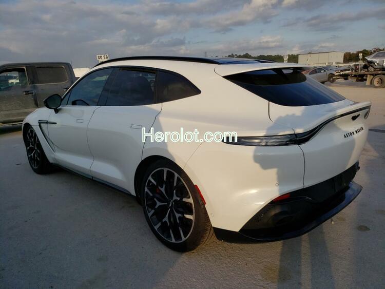 ASTON MARTIN DBX 2021 white  gas  70572812 SCFVUJAW1MTV03755 SCFVUJAW1MTV03755 photo #3