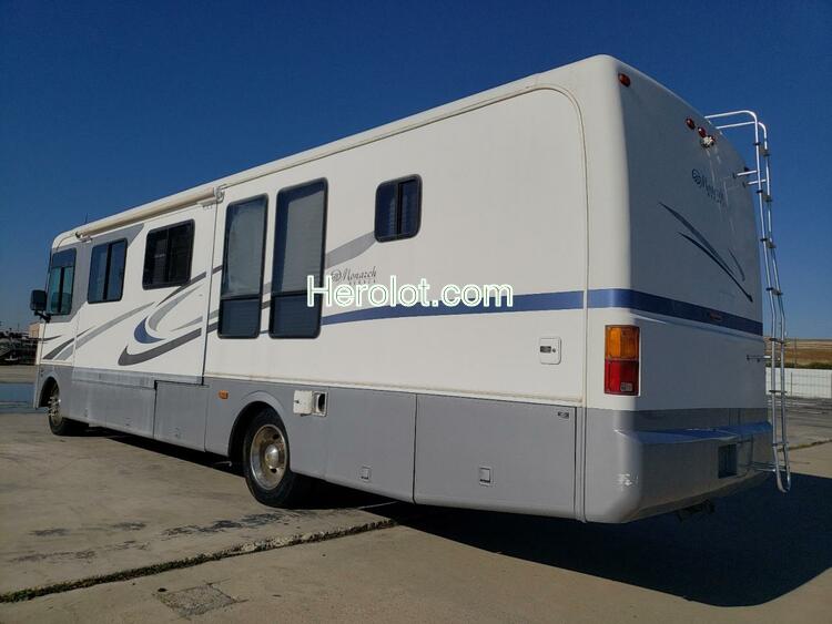 MONA MOTORHOME 2002 white  gas  70124392 5B4MP67G023350819 5B4MP67G023350819 photo #4