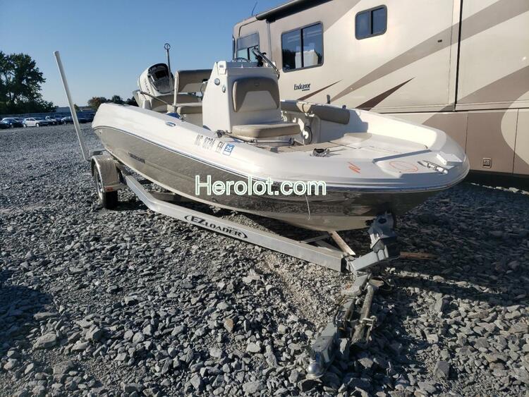 STIN BOAT 2018 two tone    59556062 PNYUSG5KD818 PNYUSG5KD818 photo #1