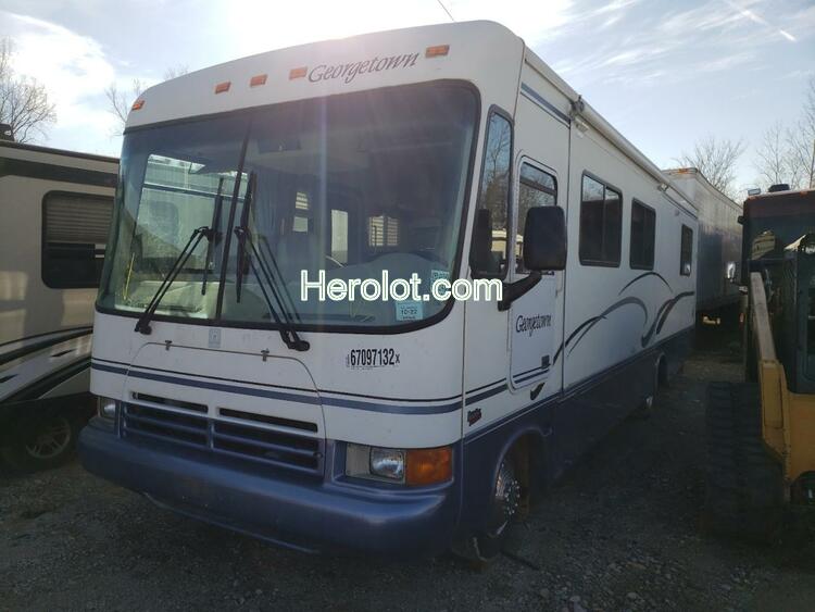 OTHR RV 2000 white  gas  67097132 5B4LP37J5Y3316115 5B4LP37J5Y3316115 photo #3