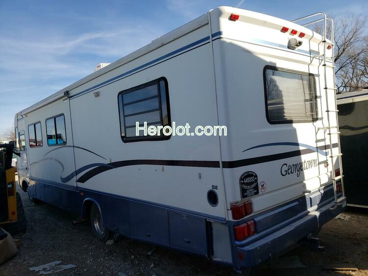 OTHR RV 2000 white  gas  67097132 5B4LP37J5Y3316115 5B4LP37J5Y3316115 photo #4