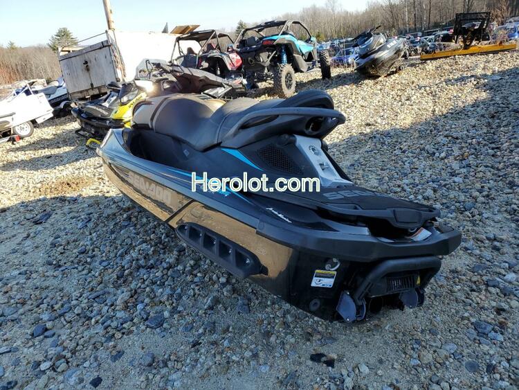 BOMBARDIER JETSKI 2016 black    69742422 YDV01244C616 YDV01244C616 photo #4