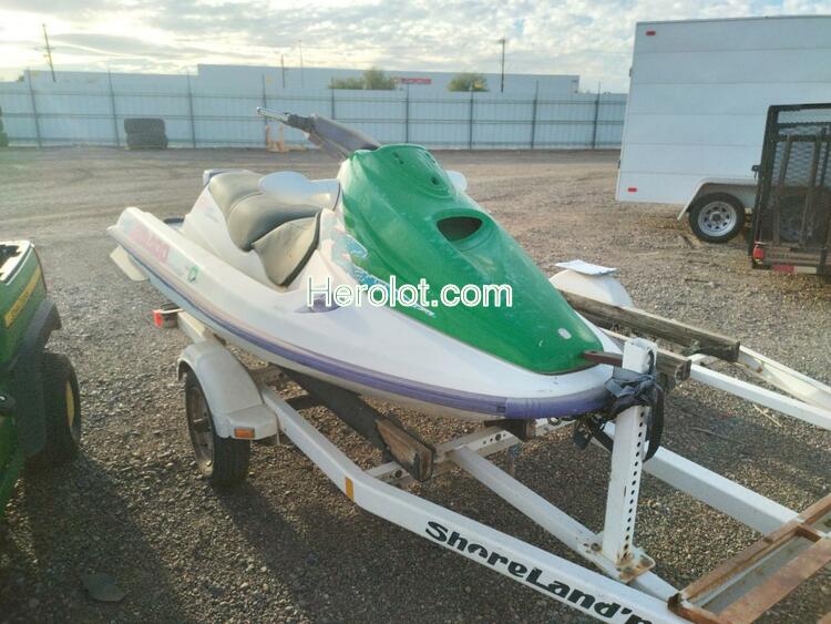 BOMBARDIER JETSKI 1995 white    62497122 ZZNC9049L495 ZZNC9049L495 photo #1