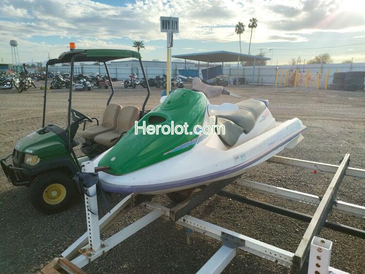 BOMBARDIER JETSKI 1995 white    62497122 ZZNC9049L495 ZZNC9049L495 photo #3