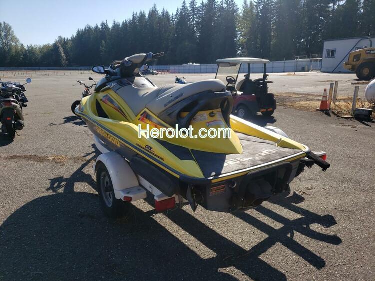 BOMBARDIER JETSKI 2004 yellow    55343212 ZZN18098A404 ZZN18098A404 photo #4